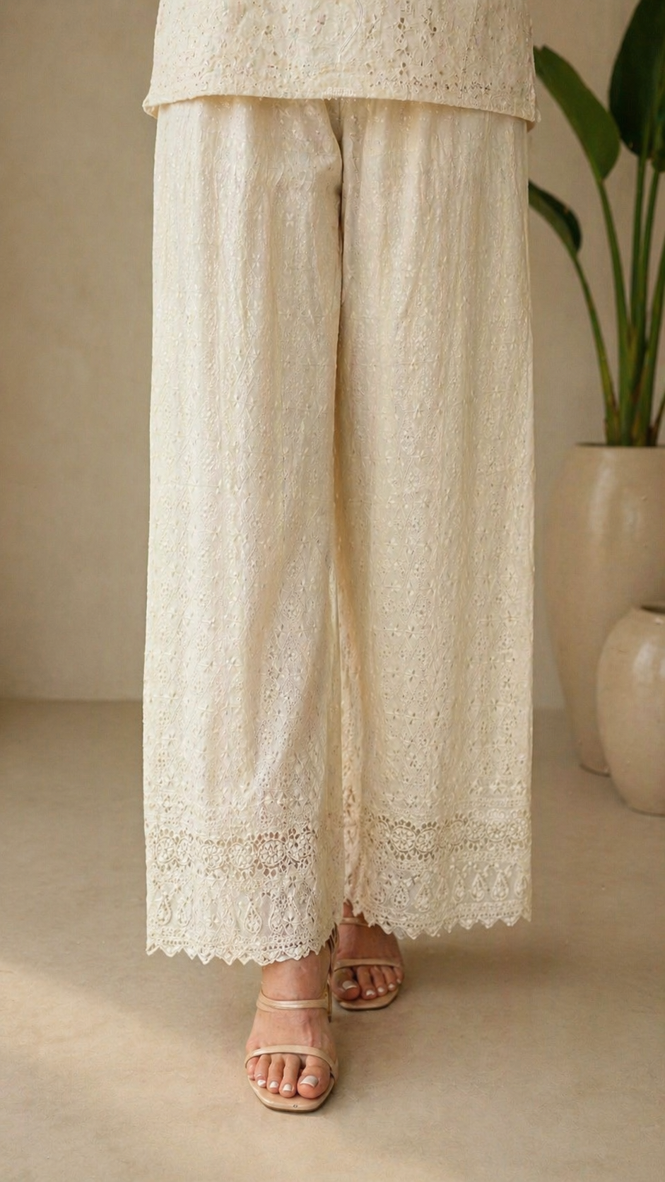 Embroidered Linen Wide-Leg Trousers (Ivory/Off-White)