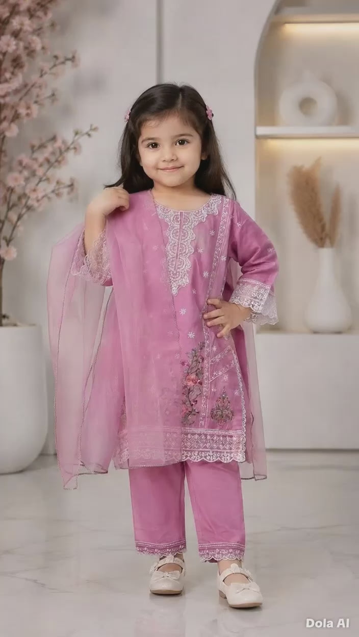 Twin in Style with Your Little One – Soft Summer-Ready in Baby Pink & White 💖” women shalwar kameez
